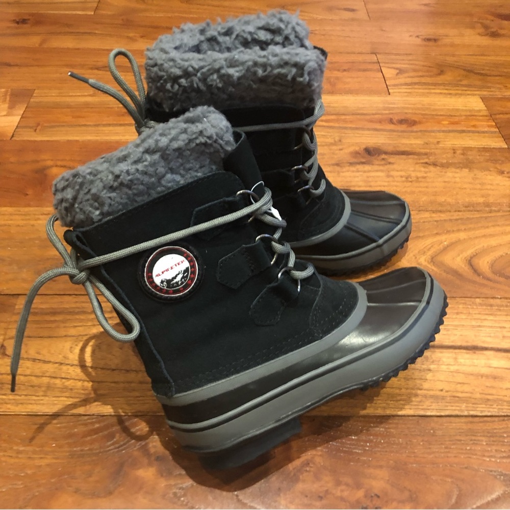 Alpinetek kids Snow Boots Sz 2M Black grey Suede Leather Thinsulate waterproof
